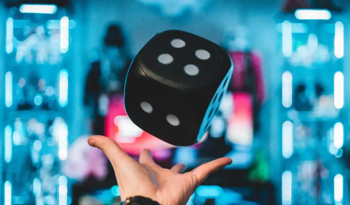 Symbolbild: Glücksspiel und Lotto - Photo by Erik Mclean on Unsplash