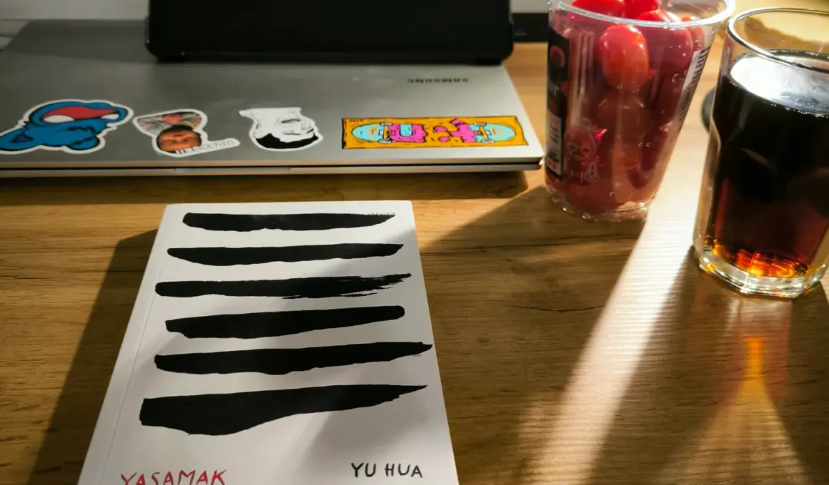 Yu Hua: Yaşamak