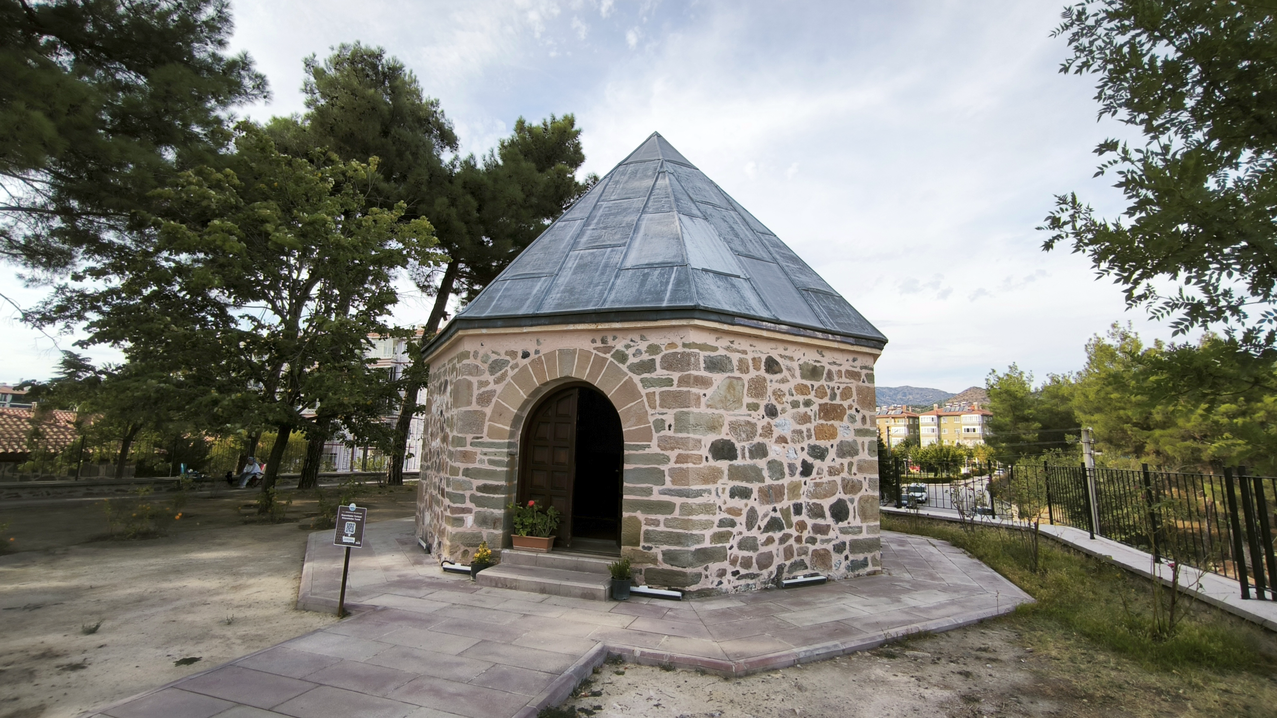 Koyunbaba Türbesi